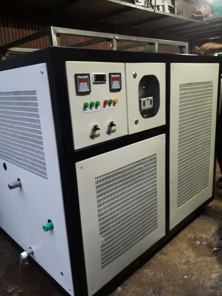 Water cooled chiller